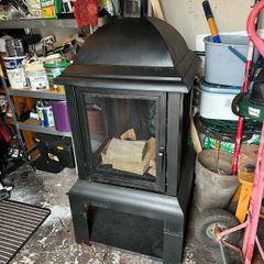 Outdoor log burner stove