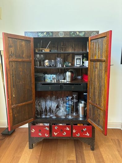 Chinese Cabinet