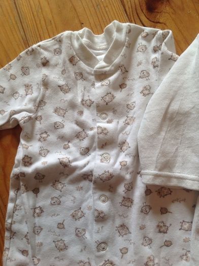 2 Babygrows Up to 3 Months