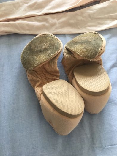 Split sole dance shoes