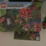 Lego set 21179 Minecraft mushroom house Image 3