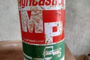 Castrol and Shell Oil cans