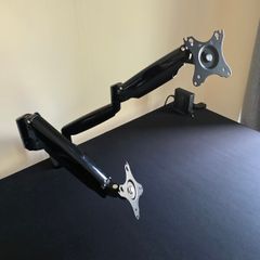 Dual monitor arm