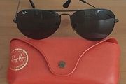 Sunglasses Ray Ban ??