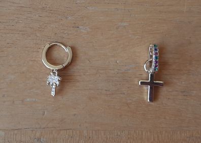 Two new pretty stud earrings (palm and cross)