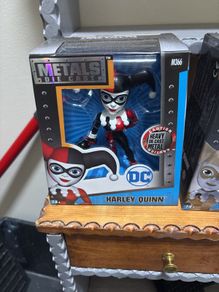 harley quinn figures