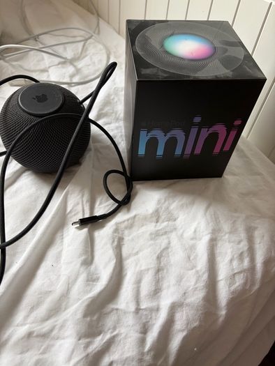 Apple HomePod Mini - 4 available two white and two black
