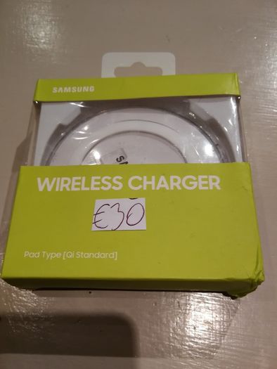 Samsung Wireless Charging Pad