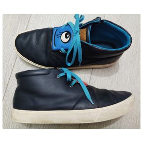 Boys Clark leather monster boots in size 4- can wear with or without faces