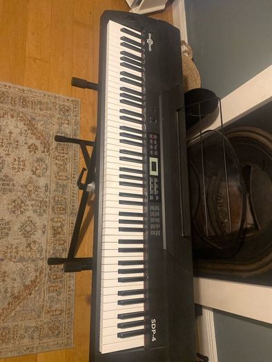 SDP-4 Gear4music keyboard
