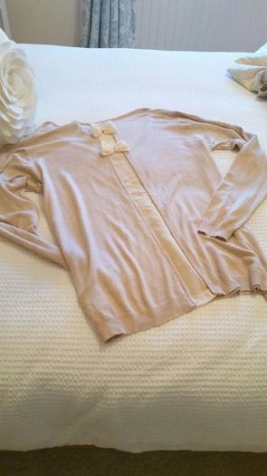 Beige Jumper with Bows at Back - Size 14
