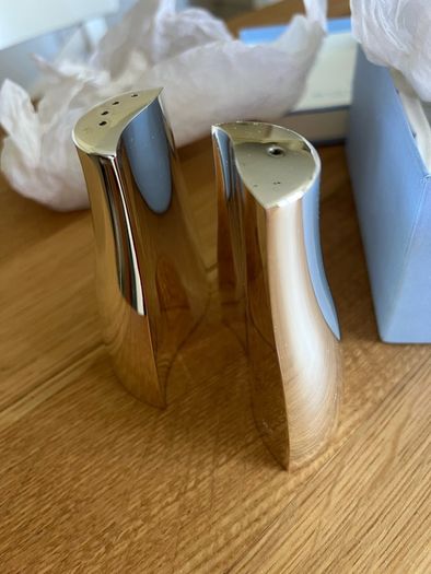 NEW Newbridge Silver salt and pepper set