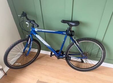 Ignite Phantom 18-Speed Mountain Bike
