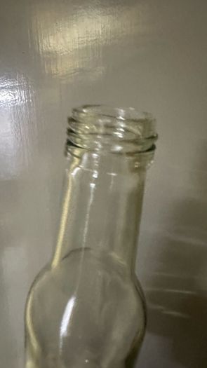 Glass bottle 200ml withscrew cap