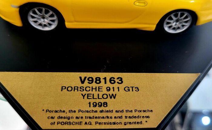 Porsche 911 Gt3 1:43 Model Reduced To Clear