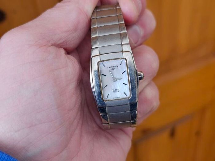 Vintage Swiss Made Certina DS Spel Titanium Lady's Quartz Swiss Watch