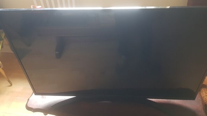 Lg 43 Inch Tv For Repair Or Parts