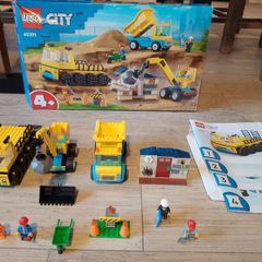 Lego City 60391Construction Trucks and Wrecking Ball Crane Complete