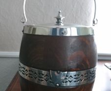 Coopered biscuit barrel.