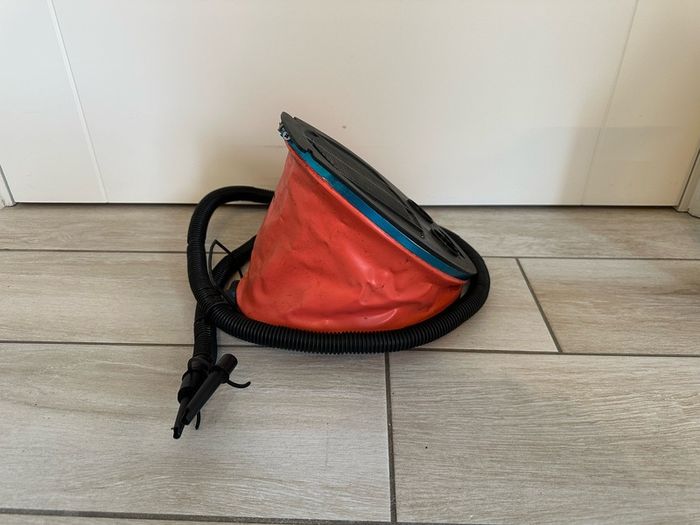 foot pump for inflatables