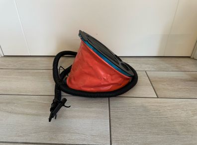 foot pump for inflatables