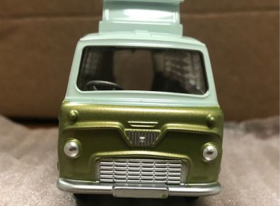 Corgi Toys 1/43 Ford Thames Airborne Caravan