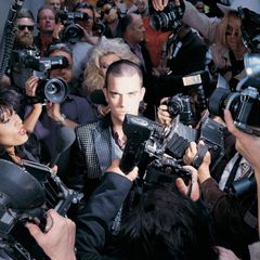 Robbie Williams. Life Thru a Lens. CD. Free Postage!