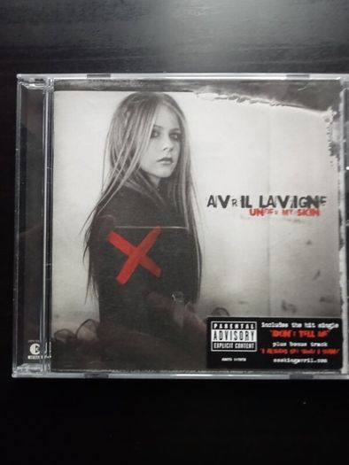 Avril Lavigne - Under My Skin CD