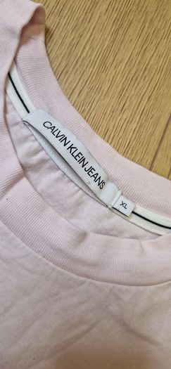 Calvin Klein Tshirt - XL