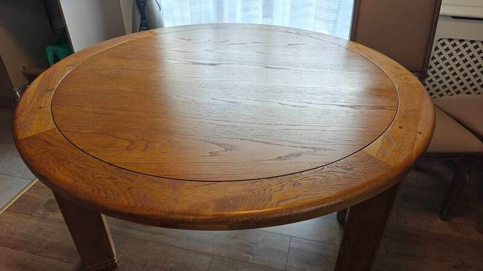Dining table and 4 chairs