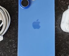 iPhone 16