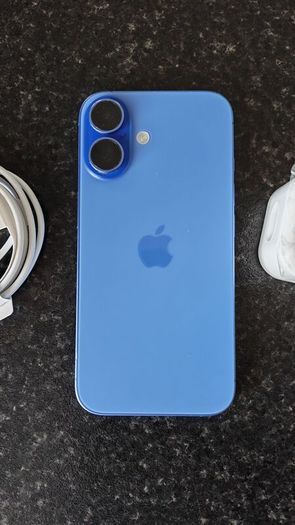 iPhone 16