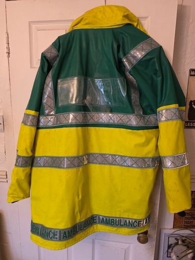 Ambulance Paramedic EMT Doctor First Aid Responder Waterproof Jacket XL