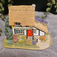VINTAGE Collectible Lilliput Lane "CONGRATULATIONS" Cottage 2001