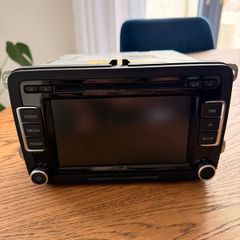 VW Passat OEM Stereo