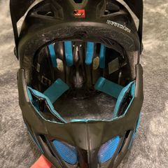 Met Monocoque Parachute