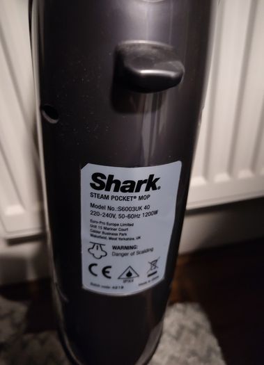 Shark kilk'n'flip steam mop