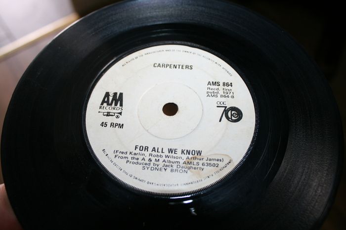 Single Vinyl's  85 pieces