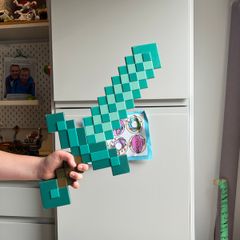 Minecraft diamond sword