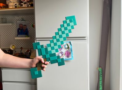 Minecraft diamond sword
