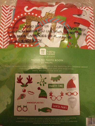 Pet themed christmas props