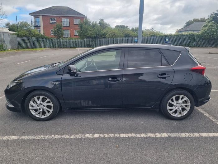 Toyota Auris 2016 1.8 Petrol Hybrid