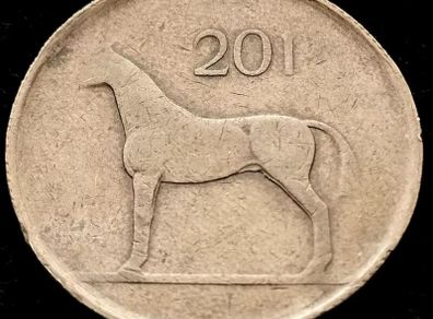[#2120] - Ireland 1986 | ERROR Weak Strike | 20 Pence | Horse | KM.25