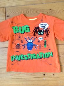 Duck & Dodge 'Bug Investigation' Orange Teeshirt