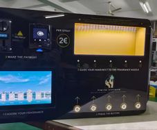 Perfume Vending Machine 2 Euro Spray Touchscreen High ROI Business