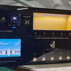 Perfume Vending Machine 2 Euro Spray Touchscreen High ROI Business