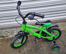 12" bike with stabilizers