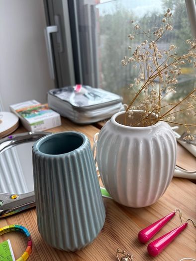 Vase (2 of them!)