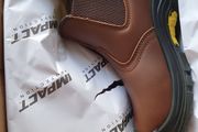 Kids work boots size UK2 BNWT