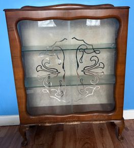 Glass cabinet